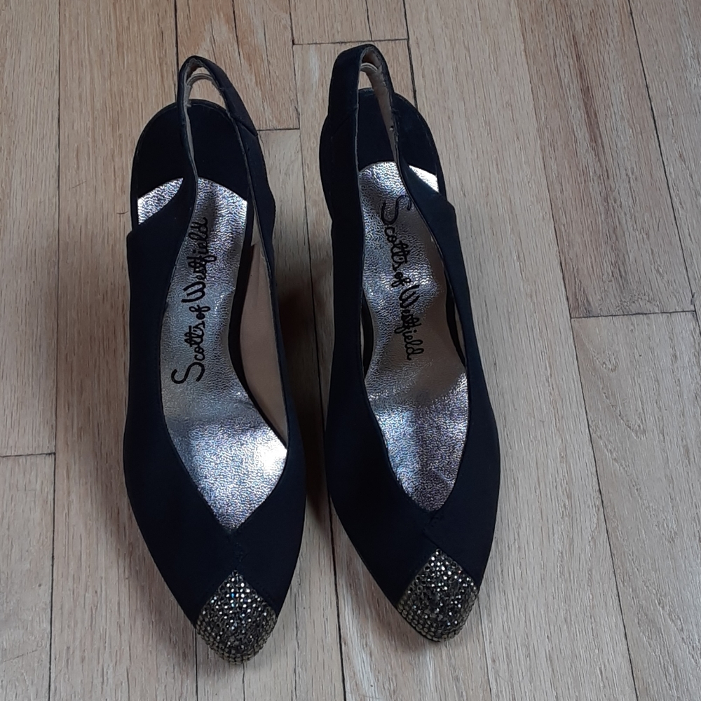 Black Sling-Back Closed-Toe High Heels